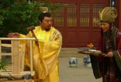 ​明熹宗朱由校怎么传奇给弟弟朱由检？