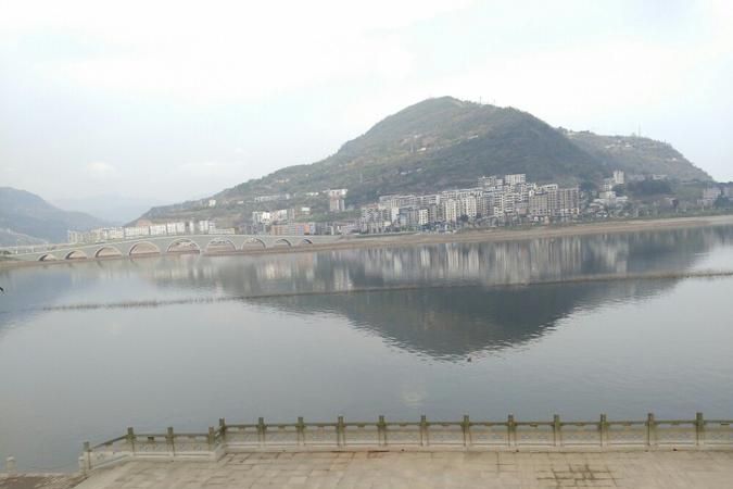 开县汉丰三校老师图片