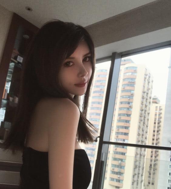 昔日斗鱼一姐重出江湖,人气第二没人认第一！网友：霸气回归！