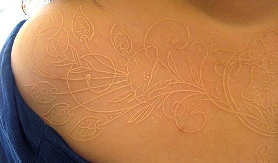 为什么用鸽子血纹身，图案会在喝酒后显现出来？看完你就知道了