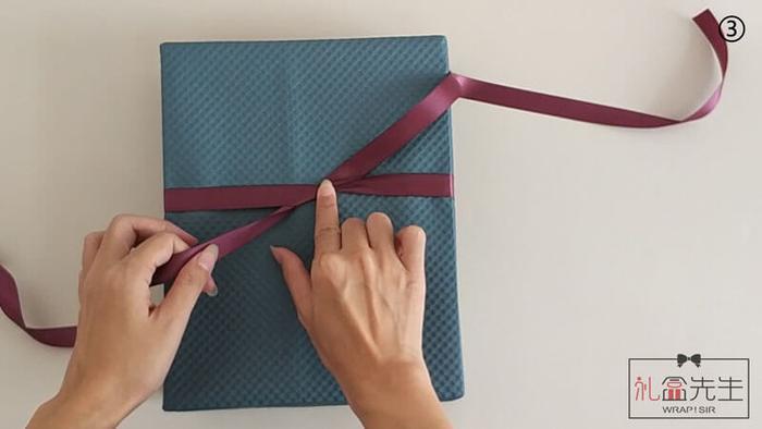 礼物丝带蝴蝶结的简单系法
