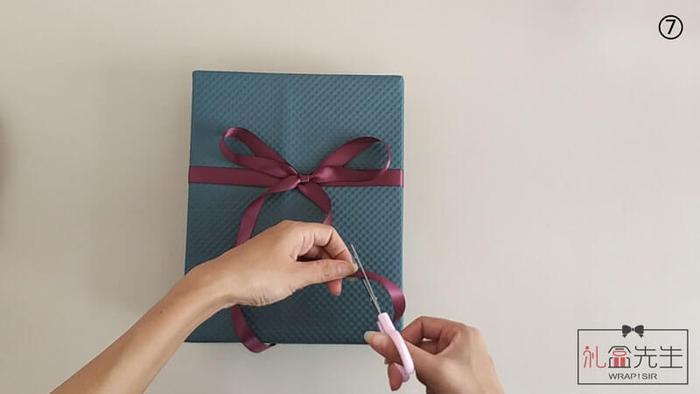 礼物丝带蝴蝶结的简单系法