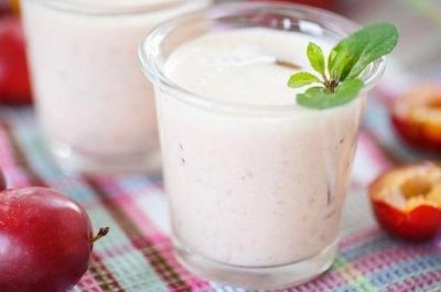 ​孕妇可以喝酸奶吗 孕妈喝纯牛奶好，还是喝酸奶好？选对有助胎儿健康，早了解早