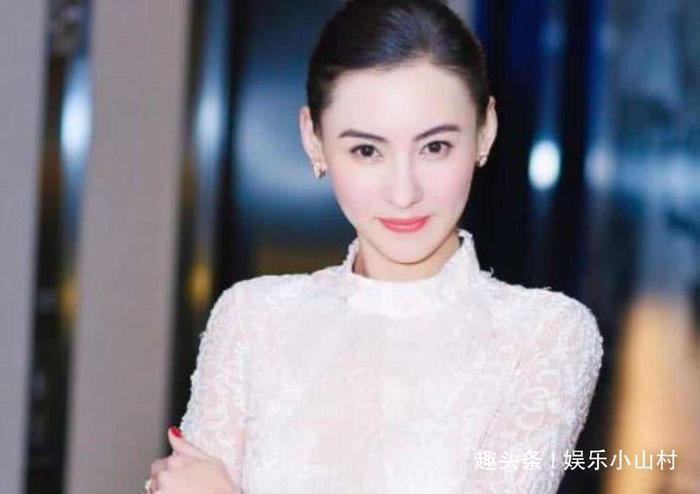 狄波拉择偶有眼光,两任丈夫相处愉快,这让谢霆锋的生活充满爱