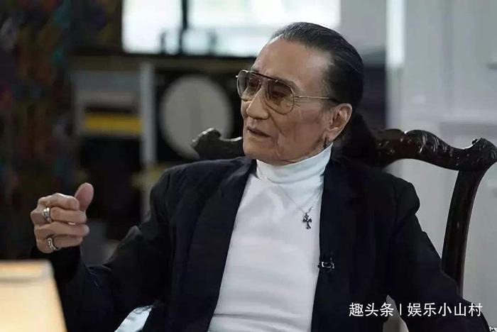 狄波拉择偶有眼光,两任丈夫相处愉快,这让谢霆锋的生活充满爱