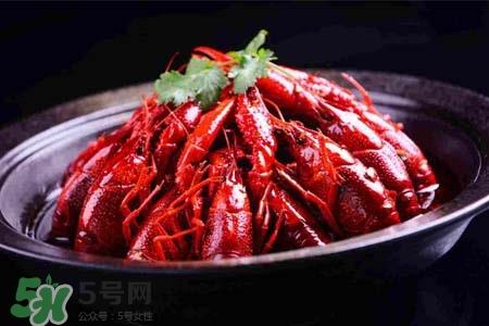 甲亢能吃小龙虾吗？甲亢可以吃小龙虾吗？