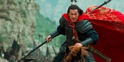 董卓有4位大将,吕布第一,华雄第四,那么排在第二第三的是谁?