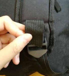 书包带怎么穿(图解结实不会滑掉书包带穿方法)