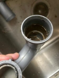 下水管堵了怎么办(教你四步疏通下水管)