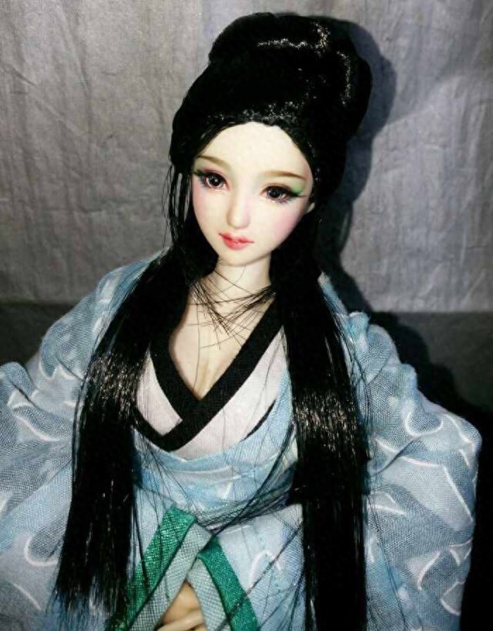 绝美的古装娃娃