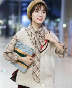 ​沈月机场被问真实身高是多少？听听她的6字回答