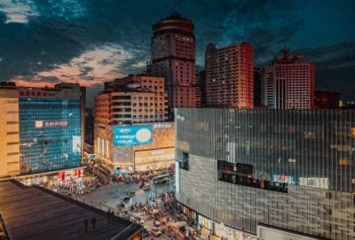 ​五一广场：长沙市中心的城市繁华旗舰