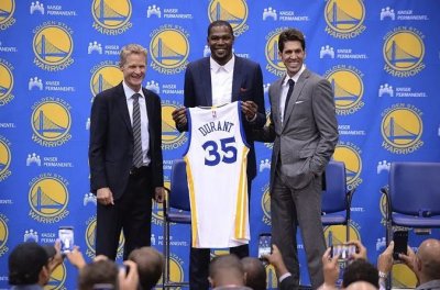 ​6年前的今天：凯文-杜兰特宣布自己将加盟勇士