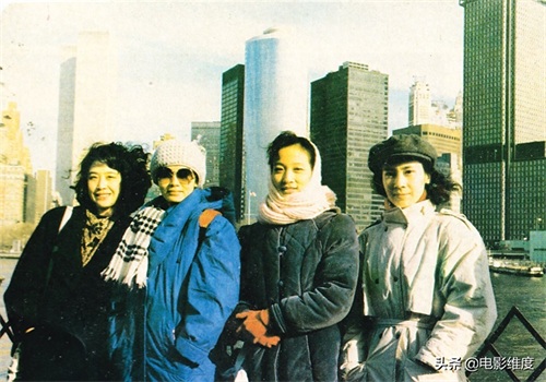 一组潘虹的老照片，年轻时美貌如花，好像一幅画