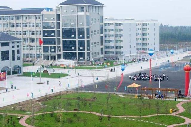 河南最差的10所大专 河南最唬人的两所大专(4)