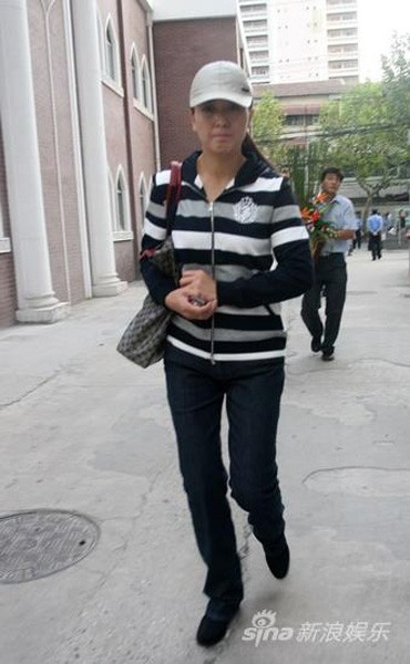 59岁赵本山的现任妻子马丽娟近照